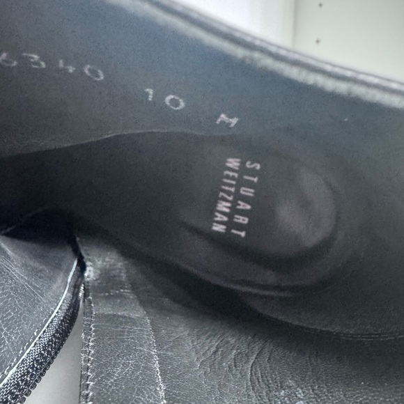 Stuart Weitzman Black Heeled Boots Sleek Leather Design - Picture 4 of 6